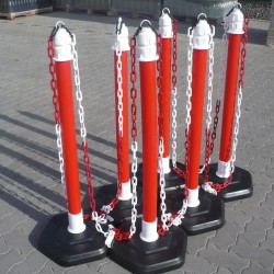 SET DI COLONNE ROSSE CON CATENA