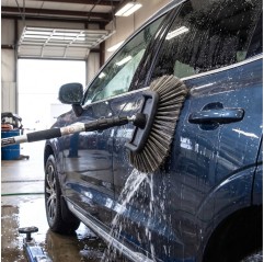 SPAZZOLA CON PASSAGGIO D'ACQUA