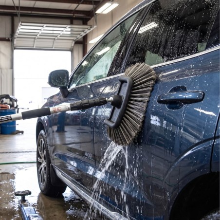 SPAZZOLA CON PASSAGGIO D'ACQUA