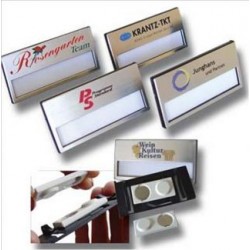 NOME DISTINTIVO CON MAGNETE