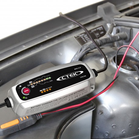 Carica batterie CTEK 12V, 0,8 / 5A Carica batterie CTEK 12V, 0,8 / 5A